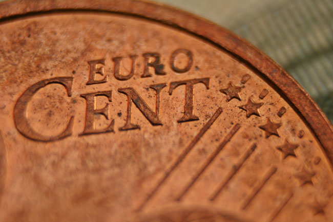 Moneda de céntimos de euro realizada en una aleación de cobre