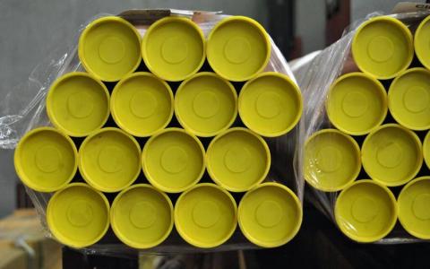 Tubo de cobre con tapones