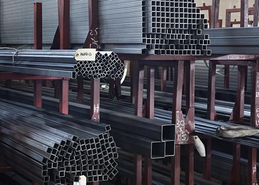 Tubo de hierro cuadrado para construcción, disponible en Alsimet Tubo de hierro cuadrado para construcción, disponible en Alsimet